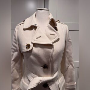 Elegan Cream Women's Trench Coat